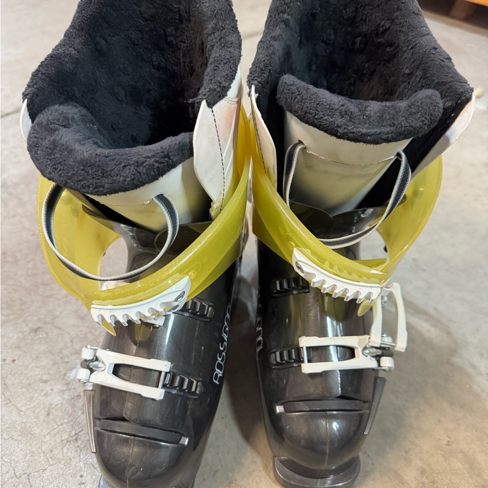 Rossignol Women's Black and Yellow Ski Boots with Plush Liner
